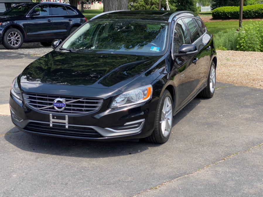 Used Volvo V60 4dr Wgn T5 Drive-E Platinum FWD 2015 | Lava Motors 2 Inc. Canton, Connecticut Used Volvo V60 4dr Wgn T5 Drive-E Platinum FWD 2015 | Lava Motors 2 Inc. Canton, Connecticut