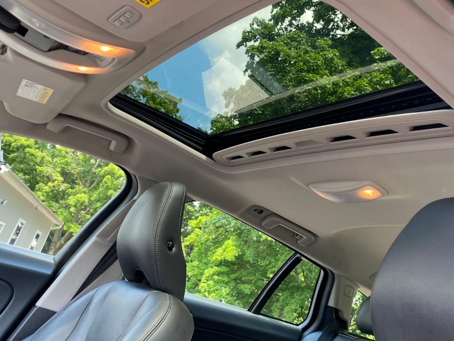 Used Volvo V60 4dr Wgn T5 Drive-E Platinum FWD 2015 | Lava Motors 2 Inc. Canton, Connecticut Used Volvo V60 4dr Wgn T5 Drive-E Platinum FWD 2015 | Lava Motors 2 Inc. Canton, Connecticut