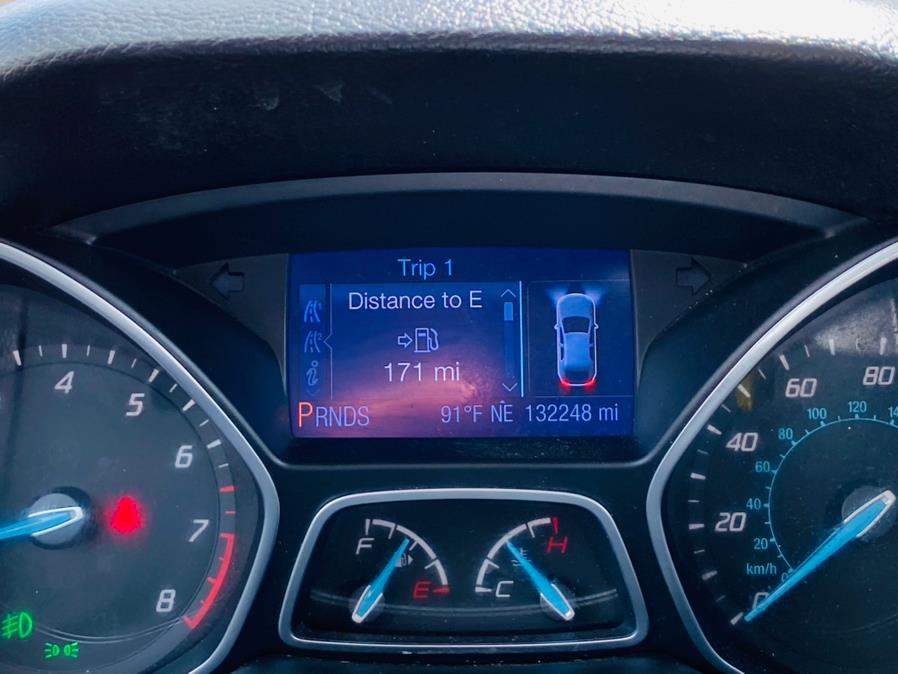 Used Ford Focus 5dr HB SE 2013 | Supreme Automotive. New Britain, Connecticut Used Ford Focus 5dr HB SE 2013 | Supreme Automotive. New Britain, Connecticut