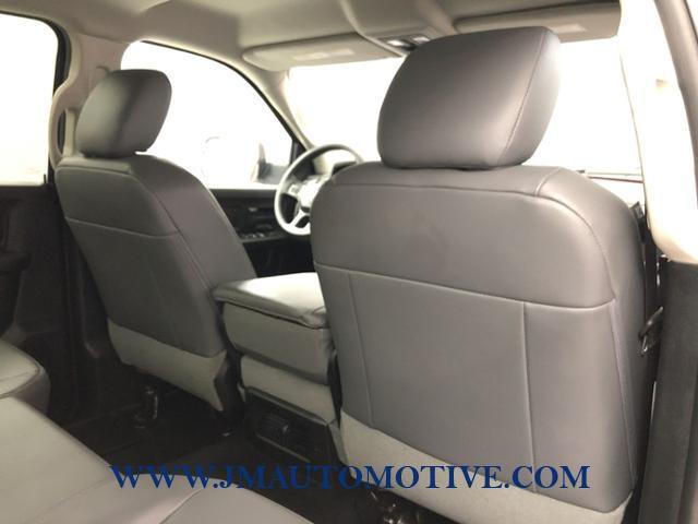 Used Ram 2500 4WD Crew Cab 149 Tradesman 2016 | J&M Automotive Sls&Svc LLC. Naugatuck, Connecticut Used Ram 2500 4WD Crew Cab 149 Tradesman 2016 | J&M Automotive Sls&Svc LLC. Naugatuck, Connecticut