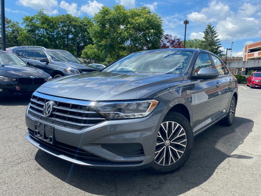 Used Volkswagen Jetta SE Auto w/ULEV 2019 | Apex Westchester Used Vehicles. White Plains, New York Used Volkswagen Jetta SE Auto w/ULEV 2019 | Apex Westchester Used Vehicles. White Plains, New York