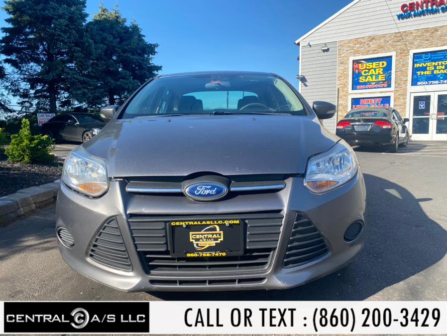 Used Ford Focus 4dr Sdn SE 2013 | Central A/S LLC. East Windsor, Connecticut Used Ford Focus 4dr Sdn SE 2013 | Central A/S LLC. East Windsor, Connecticut