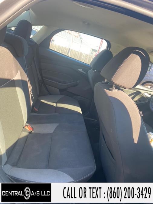 Used Ford Focus 4dr Sdn SE 2013 | Central A/S LLC. East Windsor, Connecticut Used Ford Focus 4dr Sdn SE 2013 | Central A/S LLC. East Windsor, Connecticut