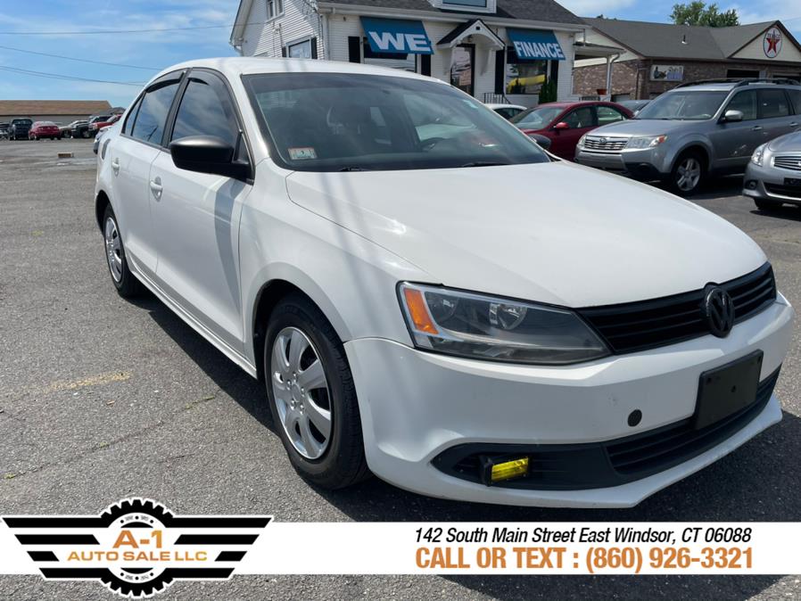 2011 Volkswagen Jetta Sedan 4dr Auto S, available for sale in East Windsor, Connecticut | A1 Auto Sale LLC. East Windsor, Connecticut
