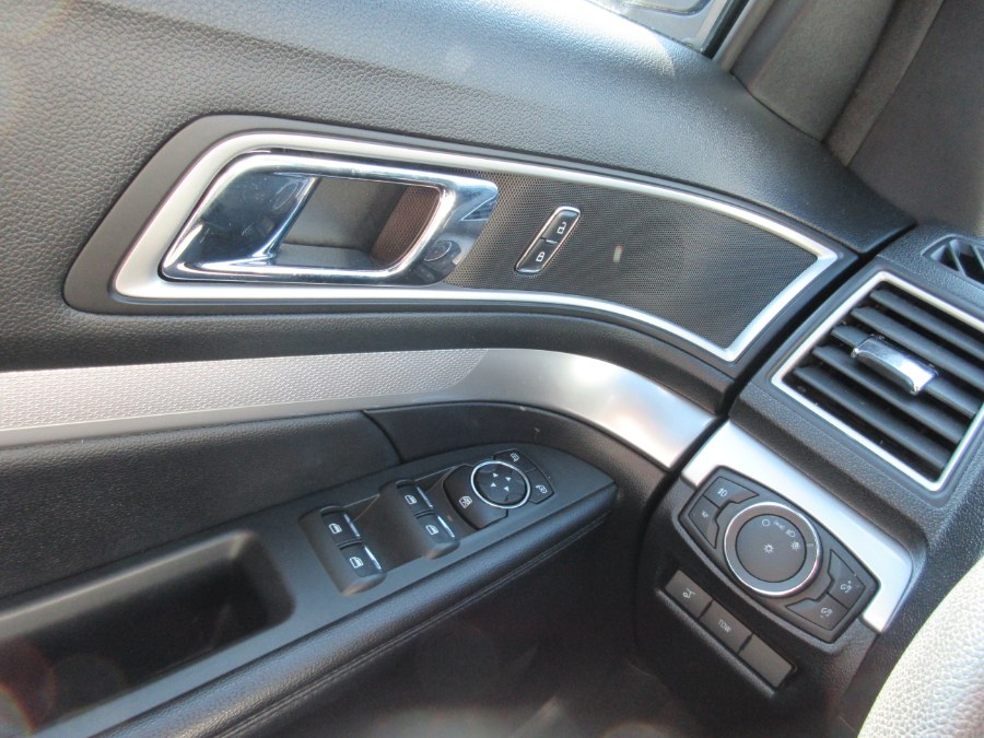 2017 Ford Explorer XLT 4WD, available for sale in Linden, New Jersey | Route 27 Auto Mall. Linden, New Jersey 2017 Ford Explorer XLT 4WD, available for sale in Linden, New Jersey | Route 27 Auto Mall. Linden, New Jersey