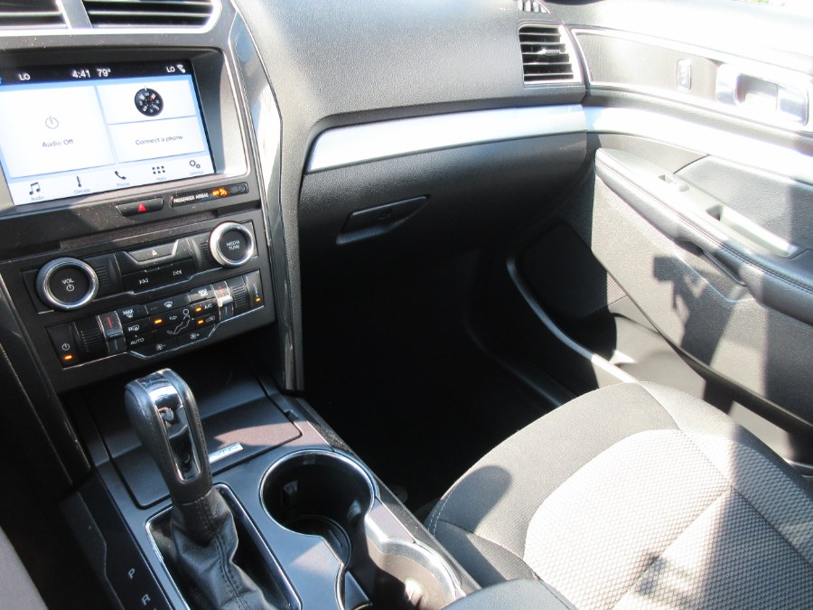 2017 Ford Explorer XLT 4WD, available for sale in Linden, New Jersey | Route 27 Auto Mall. Linden, New Jersey 2017 Ford Explorer XLT 4WD, available for sale in Linden, New Jersey | Route 27 Auto Mall. Linden, New Jersey