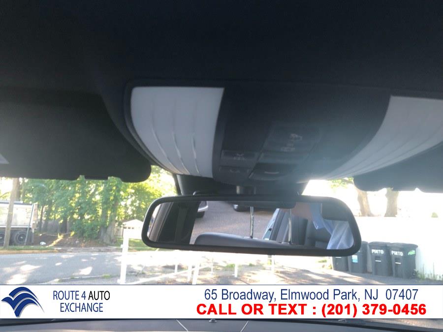 Used Mercedes-Benz E-Class 4dr Sdn E350 Luxury 4MATIC 2015 | Route 4 Auto Exchange. Elmwood Park, New Jersey Used Mercedes-Benz E-Class 4dr Sdn E350 Luxury 4MATIC 2015 | Route 4 Auto Exchange. Elmwood Park, New Jersey