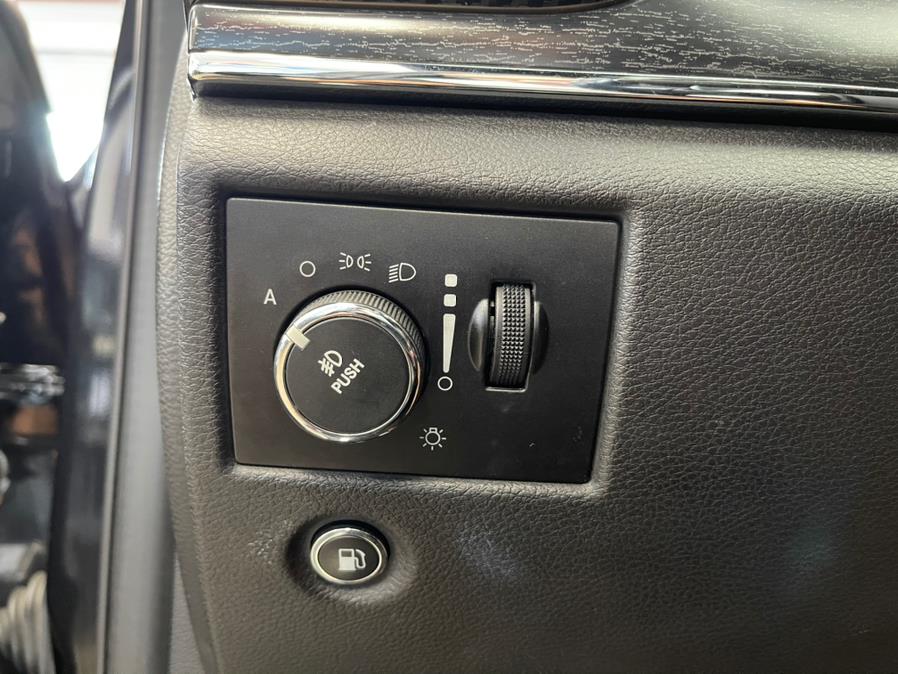 2014 Jeep Grand Cherokee 4WD 4dr Limited, available for sale in Inwood, New York | 5 Towns Drive. Inwood, New York 2014 Jeep Grand Cherokee 4WD 4dr Limited, available for sale in Inwood, New York | 5 Towns Drive. Inwood, New York