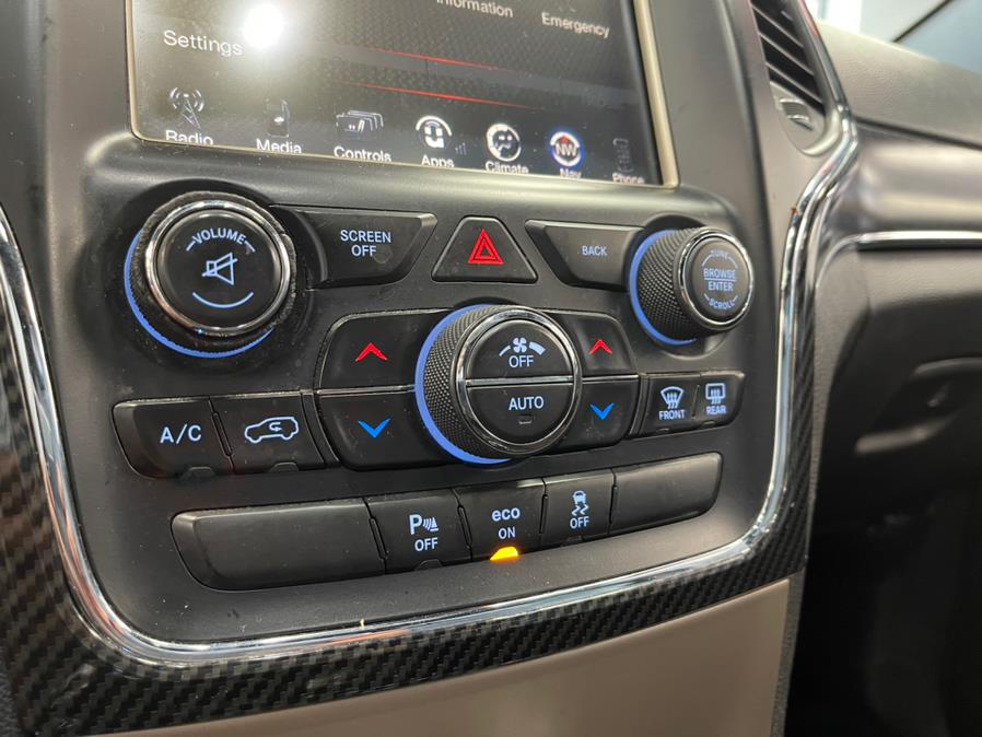 2014 Jeep Grand Cherokee 4WD 4dr Limited, available for sale in Inwood, New York | 5 Towns Drive. Inwood, New York 2014 Jeep Grand Cherokee 4WD 4dr Limited, available for sale in Inwood, New York | 5 Towns Drive. Inwood, New York