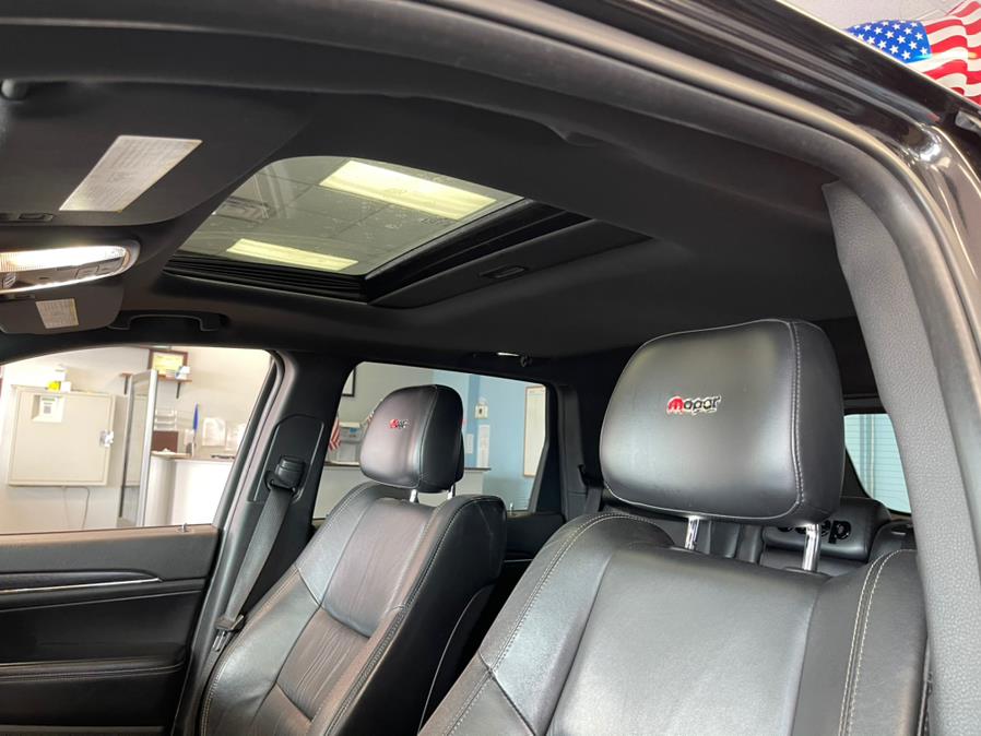 2014 Jeep Grand Cherokee 4WD 4dr Limited, available for sale in Inwood, New York | 5 Towns Drive. Inwood, New York 2014 Jeep Grand Cherokee 4WD 4dr Limited, available for sale in Inwood, New York | 5 Towns Drive. Inwood, New York