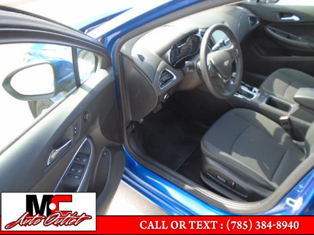 2017 Chevrolet Cruze 4dr Sdn 1.4L LT w/1SD, available for sale in Colby, Kansas | M C Auto Outlet Inc. Colby, Kansas 2017 Chevrolet Cruze 4dr Sdn 1.4L LT w/1SD, available for sale in Colby, Kansas | M C Auto Outlet Inc. Colby, Kansas