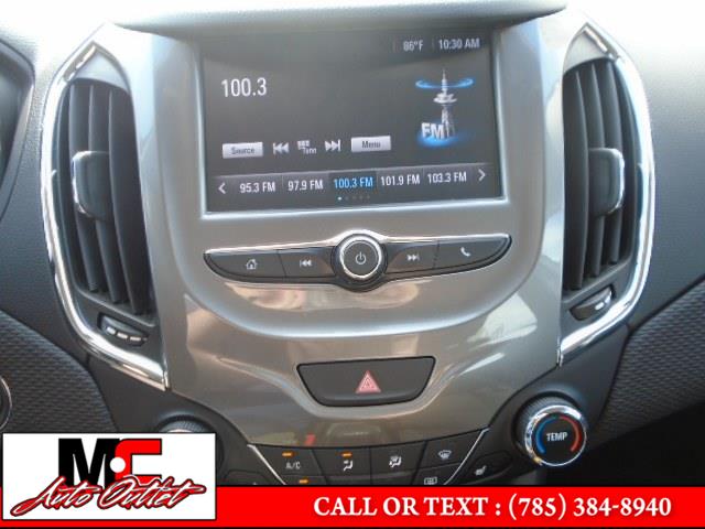 2017 Chevrolet Cruze 4dr Sdn 1.4L LT w/1SD, available for sale in Colby, Kansas | M C Auto Outlet Inc. Colby, Kansas 2017 Chevrolet Cruze 4dr Sdn 1.4L LT w/1SD, available for sale in Colby, Kansas | M C Auto Outlet Inc. Colby, Kansas