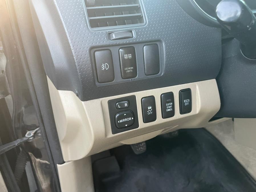 Used Toyota Tacoma 4WD Access V6 MT (Natl) 2010 | Lava Motors 2 Inc. Canton, Connecticut Used Toyota Tacoma 4WD Access V6 MT (Natl) 2010 | Lava Motors 2 Inc. Canton, Connecticut