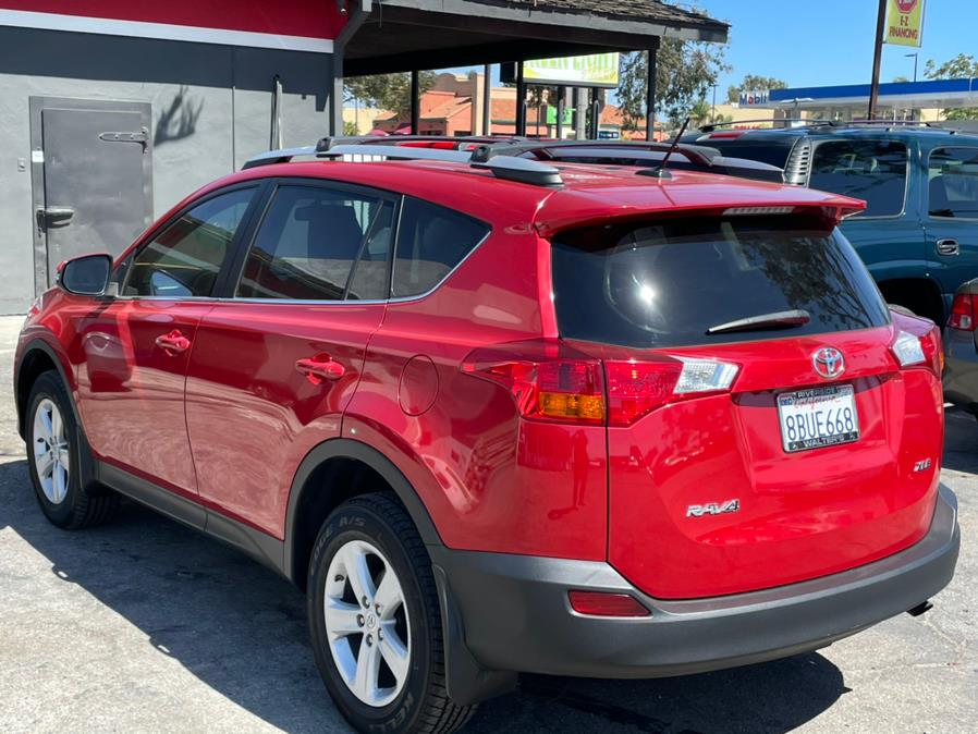 Used Toyota RAV4 FWD 4dr XLE (Natl) 2014 | Green Light Auto. Corona, California Used Toyota RAV4 FWD 4dr XLE (Natl) 2014 | Green Light Auto. Corona, California