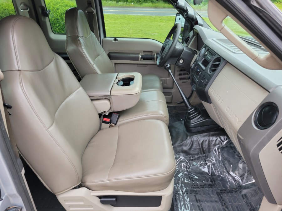Used Ford Super Duty F-250 SRW 4WD XLT 6.4 Power Stroke Diezel 5 Speed Manual 2008 | Toro Auto. East Windsor, Connecticut Used Ford Super Duty F-250 SRW 4WD XLT 6.4 Power Stroke Diezel 5 Speed Manual 2008 | Toro Auto. East Windsor, Connecticut