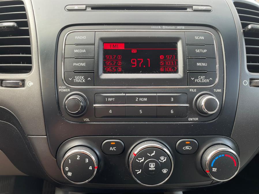 Used Kia Forte 4dr Sdn Auto LX 2015 | Carsonmain LLC. Manchester, Connecticut Used Kia Forte 4dr Sdn Auto LX 2015 | Carsonmain LLC. Manchester, Connecticut