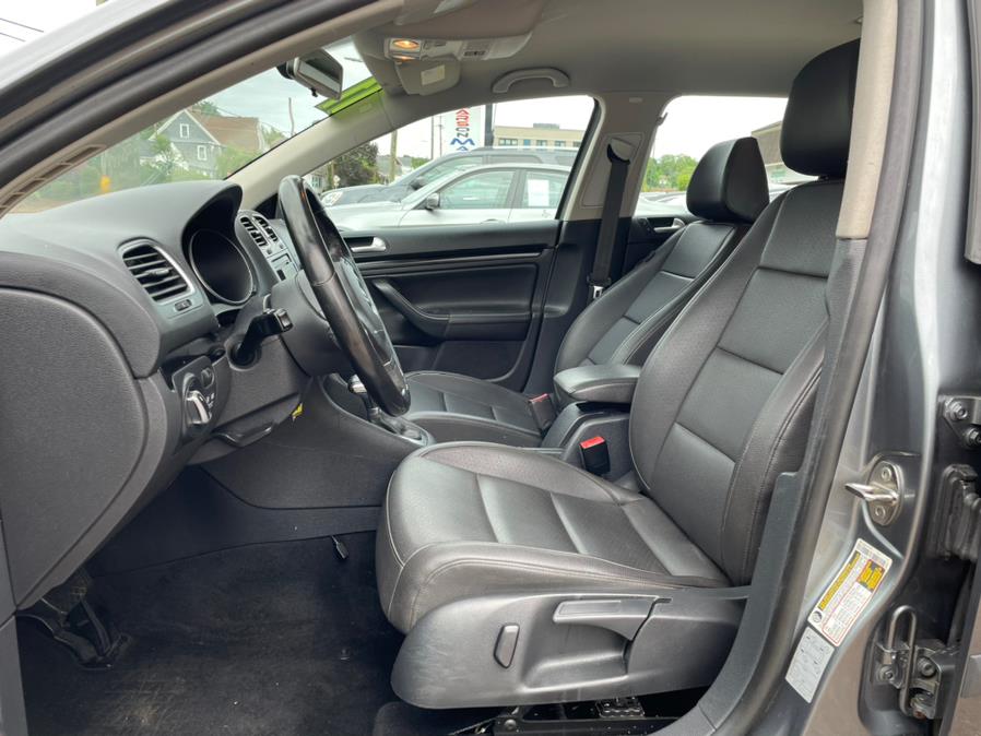 2011 Volkswagen Jetta SportWagen 4dr DSG TDI, available for sale in Manchester, Connecticut | Carsonmain LLC. Manchester, Connecticut 2011 Volkswagen Jetta SportWagen 4dr DSG TDI, available for sale in Manchester, Connecticut | Carsonmain LLC. Manchester, Connecticut