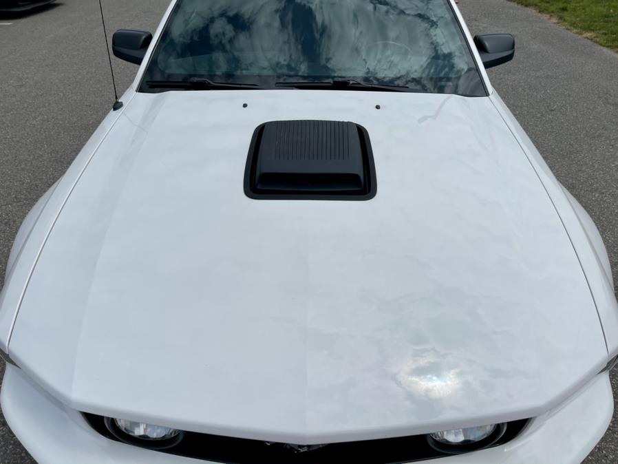 2006 Ford Mustang 2dr Cpe GT Deluxe, available for sale in South Windsor, Connecticut | Mike And Tony Auto Sales, Inc. South Windsor, Connecticut 2006 Ford Mustang 2dr Cpe GT Deluxe, available for sale in South Windsor, Connecticut | Mike And Tony Auto Sales, Inc. South Windsor, Connecticut