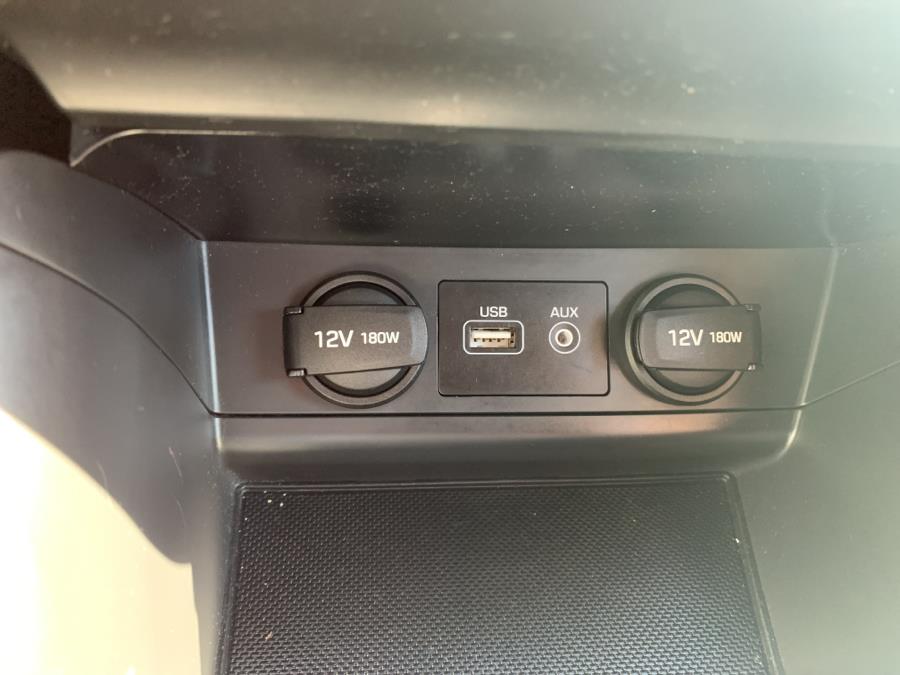 Used Hyundai Sonata 4dr Sdn 2.4L SE 2016 | Saybrook Auto Barn. Old Saybrook, Connecticut Used Hyundai Sonata 4dr Sdn 2.4L SE 2016 | Saybrook Auto Barn. Old Saybrook, Connecticut