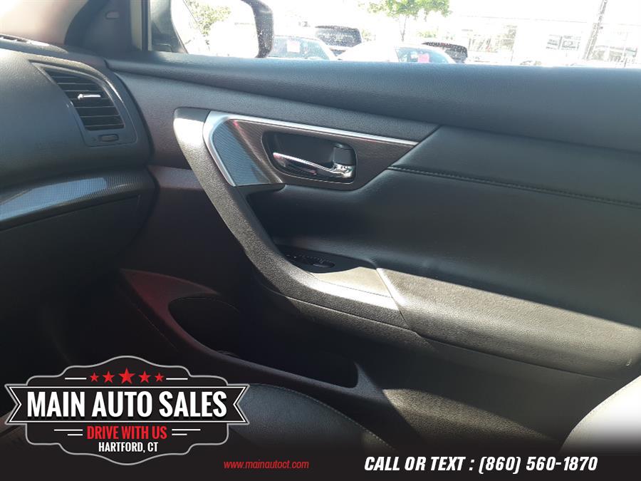 Used Nissan Altima 4dr Sdn I4 2.5 S 2014 | Main Auto Sales LLC. Hartford, Connecticut Used Nissan Altima 4dr Sdn I4 2.5 S 2014 | Main Auto Sales LLC. Hartford, Connecticut