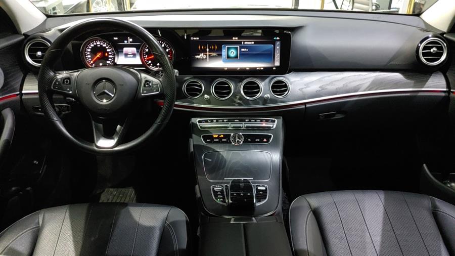 Used Mercedes-Benz E-Class E 300 4MATIC Sedan 2018 | Dream Car Gallery. Woodbury, New York Used Mercedes-Benz E-Class E 300 4MATIC Sedan 2018 | Dream Car Gallery. Woodbury, New York