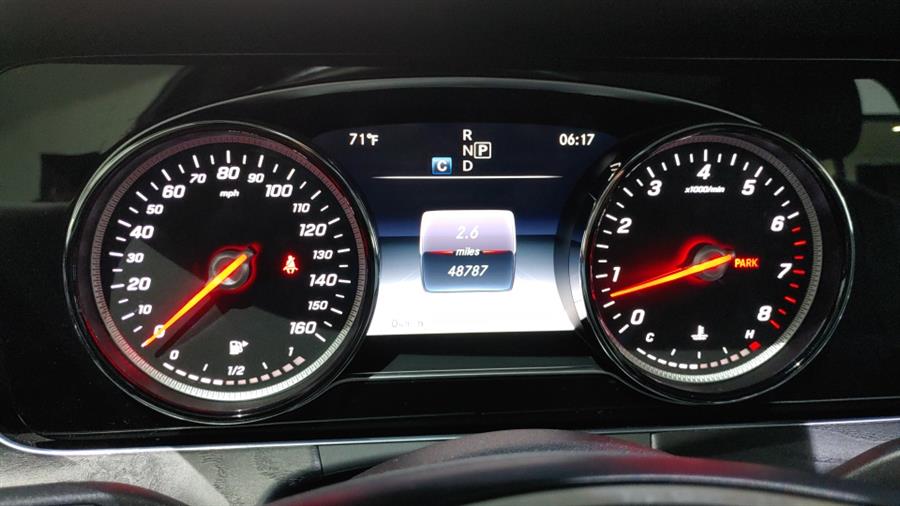 Used Mercedes-Benz E-Class E 300 4MATIC Sedan 2018 | Dream Car Gallery. Woodbury, New York Used Mercedes-Benz E-Class E 300 4MATIC Sedan 2018 | Dream Car Gallery. Woodbury, New York