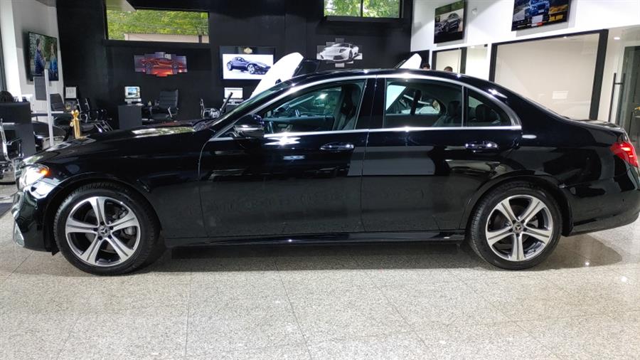 Used Mercedes-Benz E-Class E 300 4MATIC Sedan 2018 | Dream Car Gallery. Woodbury, New York Used Mercedes-Benz E-Class E 300 4MATIC Sedan 2018 | Dream Car Gallery. Woodbury, New York