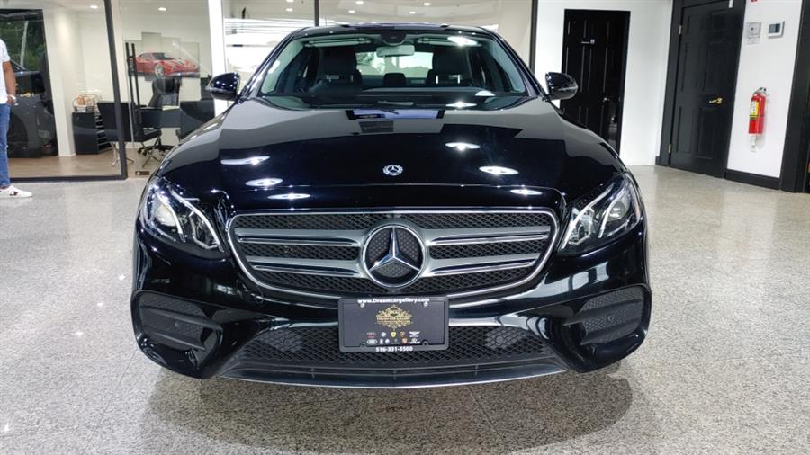 Used Mercedes-Benz E-Class E 300 4MATIC Sedan 2018 | Dream Car Gallery. Woodbury, New York Used Mercedes-Benz E-Class E 300 4MATIC Sedan 2018 | Dream Car Gallery. Woodbury, New York