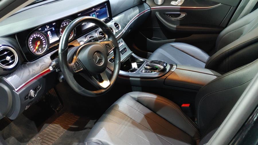 Used Mercedes-Benz E-Class E 300 4MATIC Sedan 2018 | Dream Car Gallery. Woodbury, New York Used Mercedes-Benz E-Class E 300 4MATIC Sedan 2018 | Dream Car Gallery. Woodbury, New York