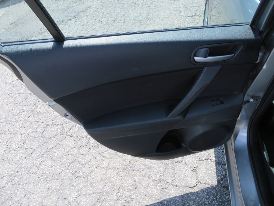 Used Mazda Mazda3 4dr Sdn Auto i Touring 2010 | Auto Match LLC. Waterbury, Connecticut Used Mazda Mazda3 4dr Sdn Auto i Touring 2010 | Auto Match LLC. Waterbury, Connecticut