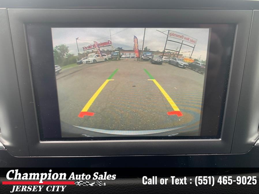 2018 Chrysler Pacifica Touring L FWD, available for sale in Jersey City, New Jersey | Champion Auto Sales. Jersey City, New Jersey 2018 Chrysler Pacifica Touring L FWD, available for sale in Jersey City, New Jersey | Champion Auto Sales. Jersey City, New Jersey