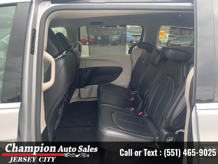 2018 Chrysler Pacifica Touring L FWD, available for sale in Jersey City, New Jersey | Champion Auto Sales. Jersey City, New Jersey 2018 Chrysler Pacifica Touring L FWD, available for sale in Jersey City, New Jersey | Champion Auto Sales. Jersey City, New Jersey