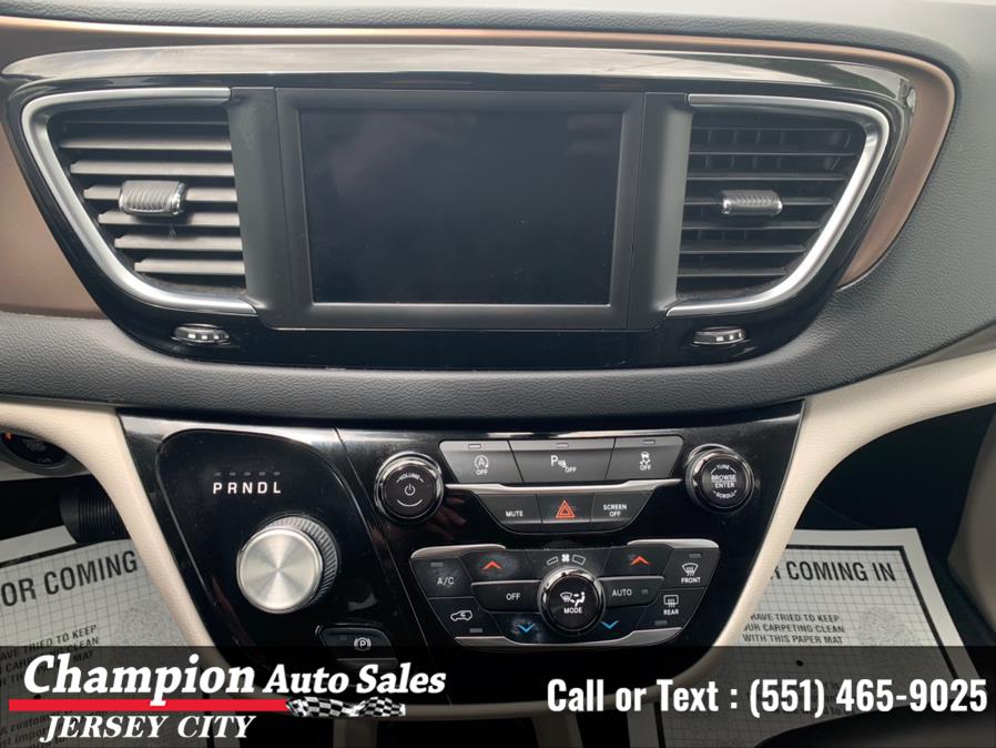 2018 Chrysler Pacifica Touring L FWD, available for sale in Jersey City, New Jersey | Champion Auto Sales. Jersey City, New Jersey 2018 Chrysler Pacifica Touring L FWD, available for sale in Jersey City, New Jersey | Champion Auto Sales. Jersey City, New Jersey