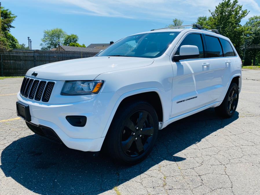 Used Jeep Grand Cherokee 4WD 4dr Altitude 2015 | Supreme Automotive. New Britain, Connecticut Used Jeep Grand Cherokee 4WD 4dr Altitude 2015 | Supreme Automotive. New Britain, Connecticut