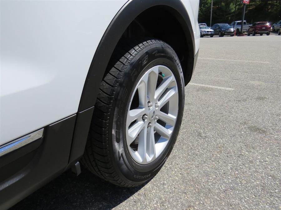 Used Ford Explorer XLT AWD 4dr SUV 2015 | Lake City Exports Inc. Auburn, Maine Used Ford Explorer XLT AWD 4dr SUV 2015 | Lake City Exports Inc. Auburn, Maine