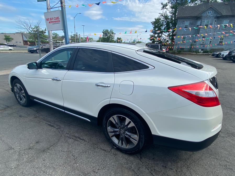 Used Honda Crosstour 4WD V6 5dr EX-L 2015 | VEB Auto Sales. Hartford, Connecticut Used Honda Crosstour 4WD V6 5dr EX-L 2015 | VEB Auto Sales. Hartford, Connecticut