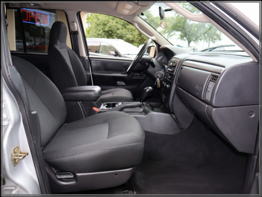 Used Jeep Grand Cherokee 4dr Laredo 4WD 2004 | My Auto Inc.. Huntington Station, New York Used Jeep Grand Cherokee 4dr Laredo 4WD 2004 | My Auto Inc.. Huntington Station, New York
