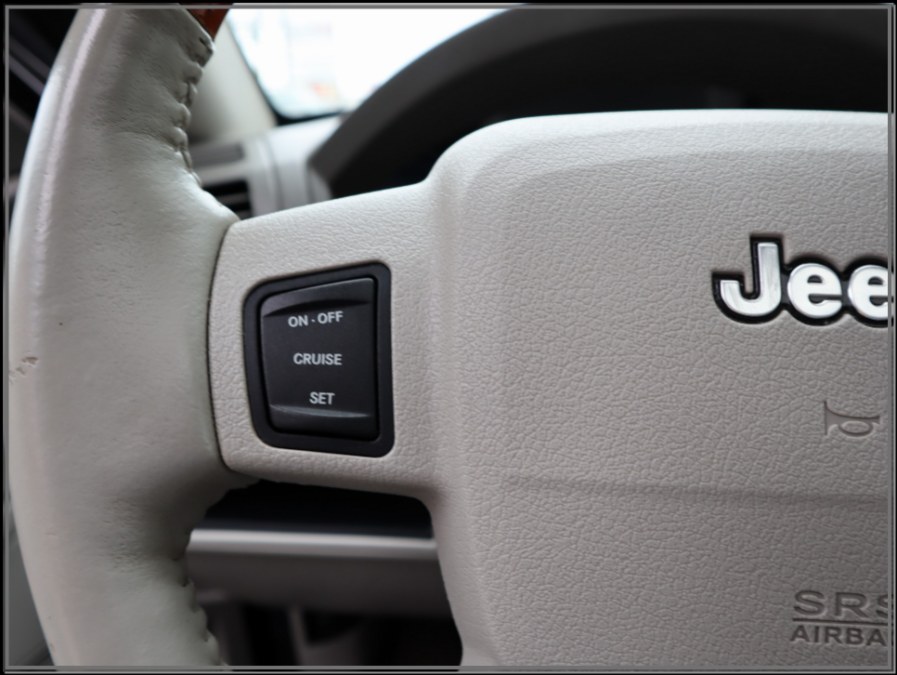 2006 Jeep Grand Cherokee 4dr Overland 4WD, available for sale in Huntington Station, New York | My Auto Inc.. Huntington Station, New York 2006 Jeep Grand Cherokee 4dr Overland 4WD, available for sale in Huntington Station, New York | My Auto Inc.. Huntington Station, New York