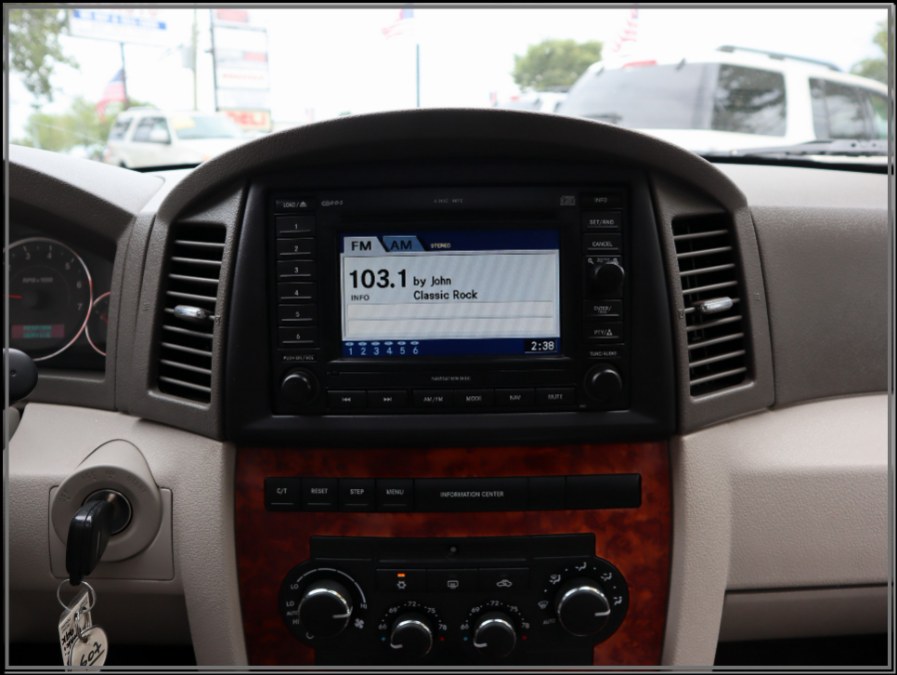 2006 Jeep Grand Cherokee 4dr Overland 4WD, available for sale in Huntington Station, New York | My Auto Inc.. Huntington Station, New York 2006 Jeep Grand Cherokee 4dr Overland 4WD, available for sale in Huntington Station, New York | My Auto Inc.. Huntington Station, New York