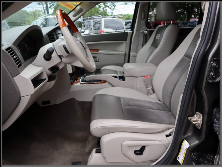 2006 Jeep Grand Cherokee 4dr Overland 4WD, available for sale in Huntington Station, New York | My Auto Inc.. Huntington Station, New York 2006 Jeep Grand Cherokee 4dr Overland 4WD, available for sale in Huntington Station, New York | My Auto Inc.. Huntington Station, New York