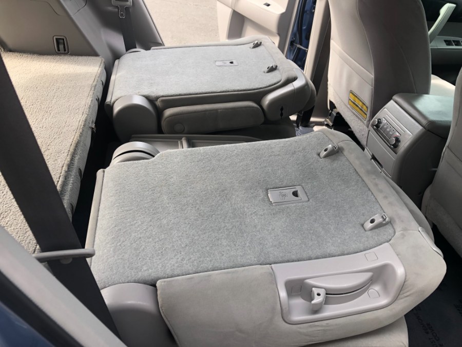 2010 Toyota Highlander 4WD 4dr V6 Base, available for sale in Bristol, Connecticut | Bristol Auto Center LLC. Bristol, Connecticut 2010 Toyota Highlander 4WD 4dr V6 Base, available for sale in Bristol, Connecticut | Bristol Auto Center LLC. Bristol, Connecticut