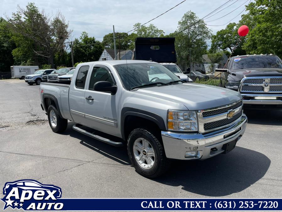 2013 Chevrolet Silverado 1500 4WD Ext Cab 143.5" LT, available for sale in Selden, New York | Apex Auto. Selden, New York