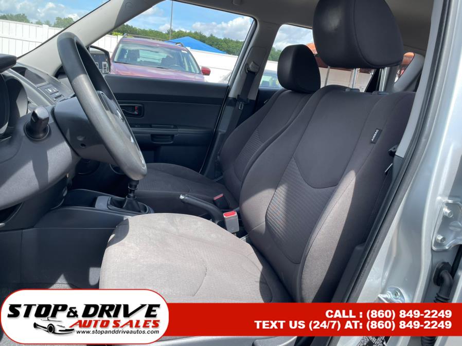 2013 Kia Soul 5dr Wgn Auto Base, available for sale in East Windsor, Connecticut | Stop & Drive Auto Sales. East Windsor, Connecticut 2013 Kia Soul 5dr Wgn Auto Base, available for sale in East Windsor, Connecticut | Stop & Drive Auto Sales. East Windsor, Connecticut