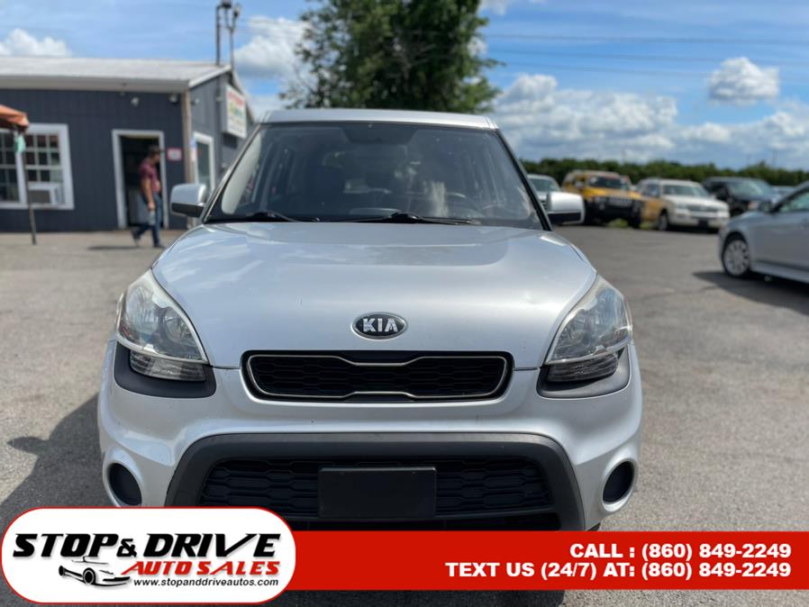 2013 Kia Soul 5dr Wgn Auto Base, available for sale in East Windsor, Connecticut | Stop & Drive Auto Sales. East Windsor, Connecticut 2013 Kia Soul 5dr Wgn Auto Base, available for sale in East Windsor, Connecticut | Stop & Drive Auto Sales. East Windsor, Connecticut