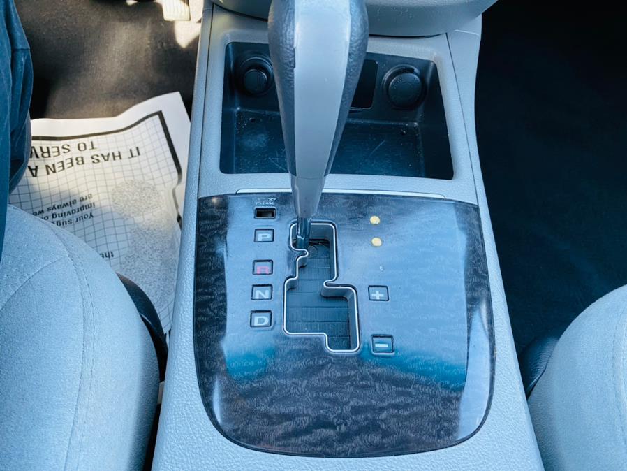 2009 Hyundai Santa Fe AWD 4dr Auto GLS, available for sale in New Britain, Connecticut | Supreme Automotive. New Britain, Connecticut 2009 Hyundai Santa Fe AWD 4dr Auto GLS, available for sale in New Britain, Connecticut | Supreme Automotive. New Britain, Connecticut