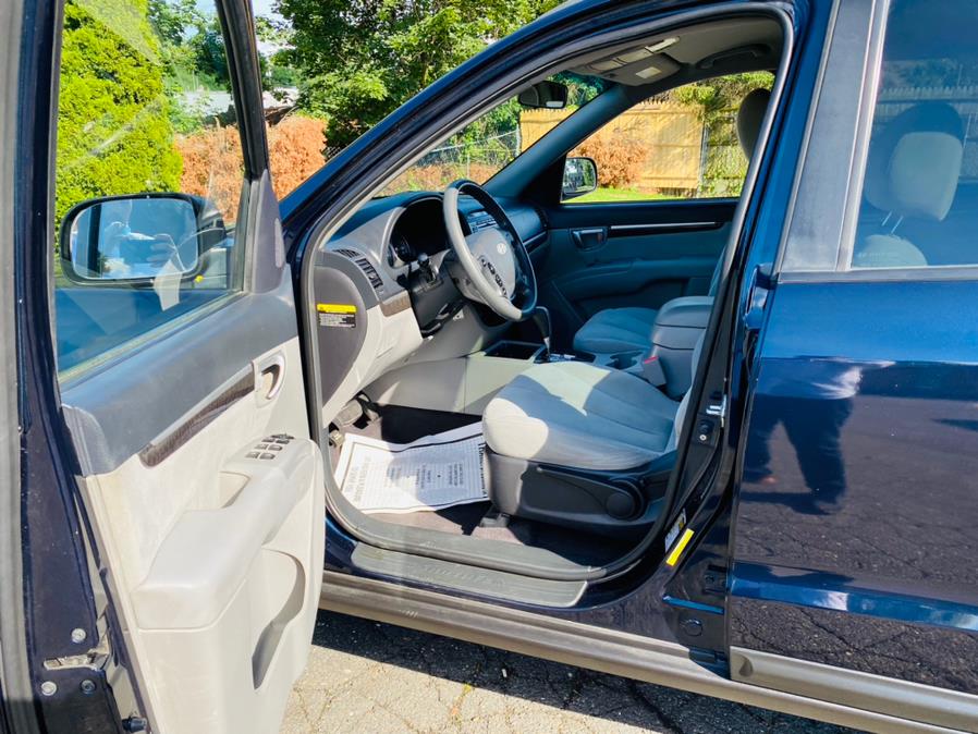 2009 Hyundai Santa Fe AWD 4dr Auto GLS, available for sale in New Britain, Connecticut | Supreme Automotive. New Britain, Connecticut 2009 Hyundai Santa Fe AWD 4dr Auto GLS, available for sale in New Britain, Connecticut | Supreme Automotive. New Britain, Connecticut