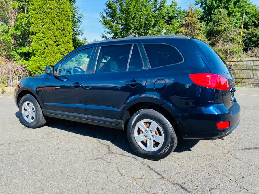 2009 Hyundai Santa Fe AWD 4dr Auto GLS, available for sale in New Britain, Connecticut | Supreme Automotive. New Britain, Connecticut 2009 Hyundai Santa Fe AWD 4dr Auto GLS, available for sale in New Britain, Connecticut | Supreme Automotive. New Britain, Connecticut