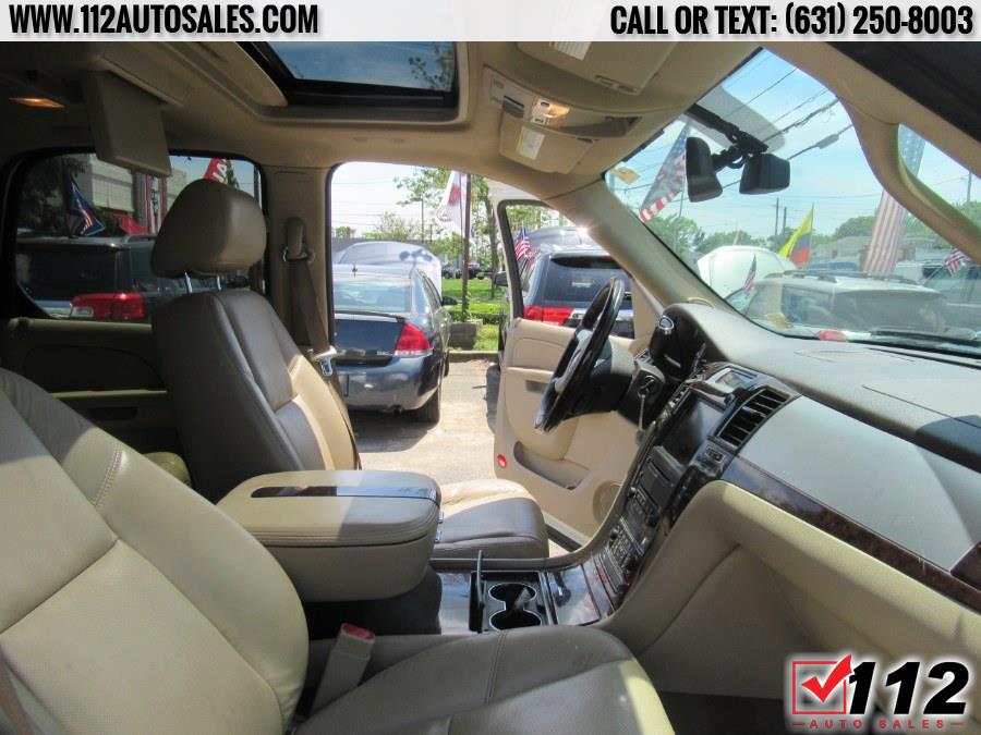 Used Cadillac Escalade AWD 4dr Luxury 2010 | 112 Auto Sales. Patchogue, New York Used Cadillac Escalade AWD 4dr Luxury 2010 | 112 Auto Sales. Patchogue, New York