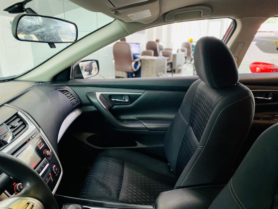 Used Nissan Altima 2.5 S Sedan 2017 | Luxury Motor Club. Franklin Square, New York Used Nissan Altima 2.5 S Sedan 2017 | Luxury Motor Club. Franklin Square, New York