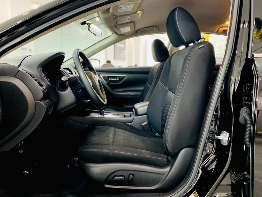 Used Nissan Altima 2.5 S Sedan 2017 | Luxury Motor Club. Franklin Square, New York Used Nissan Altima 2.5 S Sedan 2017 | Luxury Motor Club. Franklin Square, New York